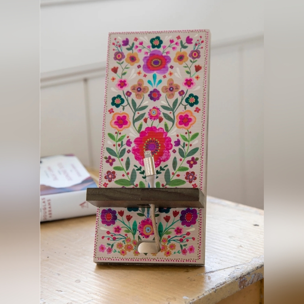 Natural Life Floral Phone Stand 📱NWOT